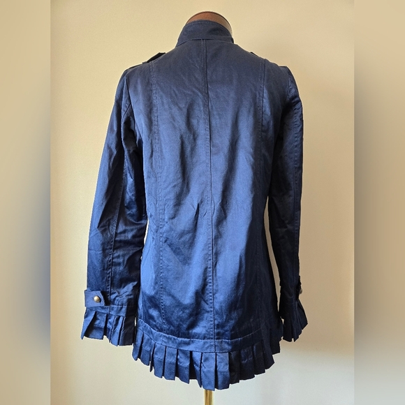 TWELVE BY TWELVE Navy Ruffled Hem Double-Breasted Jacket. Size Small - Picture 6 of 14